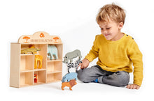 Load image into Gallery viewer, Tenderleaf Safari Animals Shelf Set